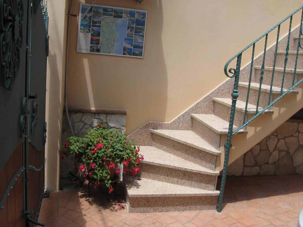 B&B Issicoro Baunei Exterior photo